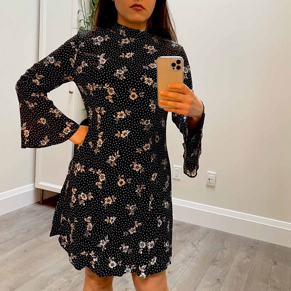 MISS SELFRIDGE - NEVER WORN Navy floral dress